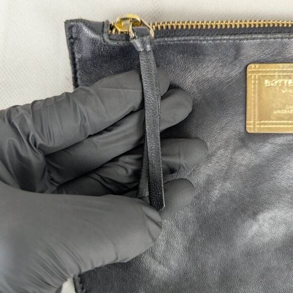 Authentic Bottega Veneta Black Leather Pouch Made in Italy